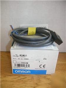 Omron tl-W5MD2 TLW5MD2 proximity switch 