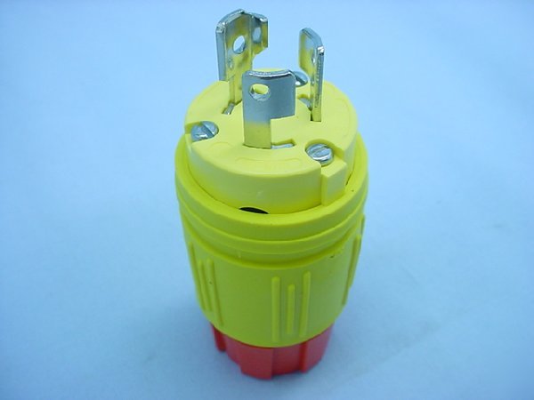 Perma-tite L5-15 locking plug 15A 125V 1520-pw