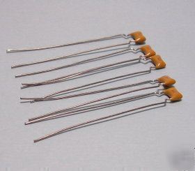 Mlcc cog 100V 22PF pitch 5MM, avx....lot of 250