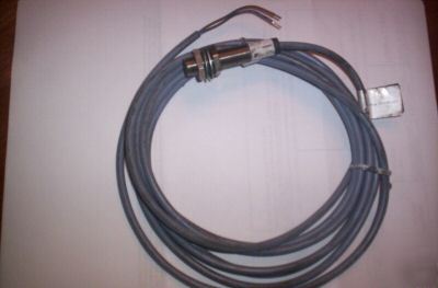 New balluff bes 516-542-bo-h proximity sensor