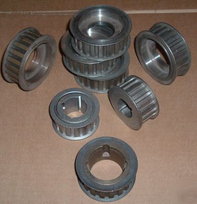 Lot of 8 timing pulleys 5 idler & 3 drive pulleys .5