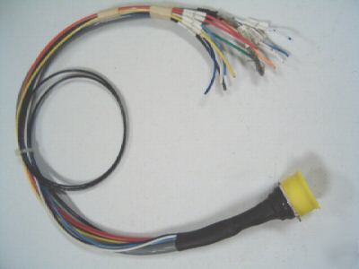 Lot of 7 various burndy connectors G2B1822SNF & more
