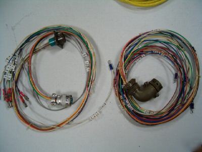 Lot of 7 various burndy connectors G2B1822SNF & more