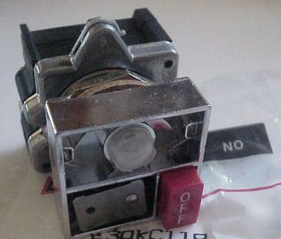 New cutler-hammer push button w/light ~ E30DG ~ 