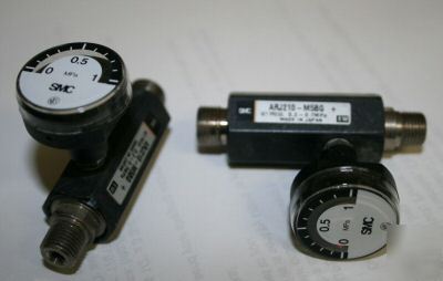 Smc ARJ210-M5BG miniature regulator lot of 2 (312)