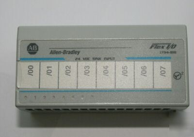 Allen bradley 1794-IB8 24 vdc sink input (305)