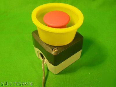 Telemecanique - red stop button. cm 12 pg 13.5 iso 20 