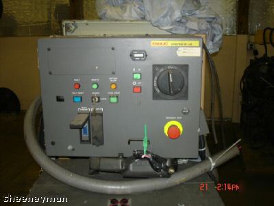 Fanuc 520 RJ2 4 axis glue robot material handling (3)