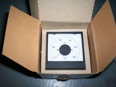 New simpson 0-500 psi gauge in box