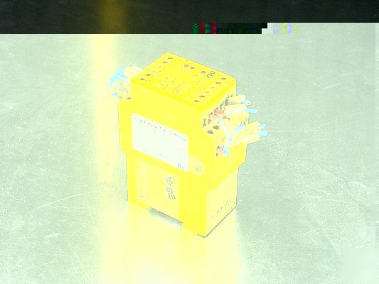 Pilz pnoz X3 safety relay 774312
