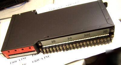 Square d symax 8030 rom-221 0UTPUT module series F2