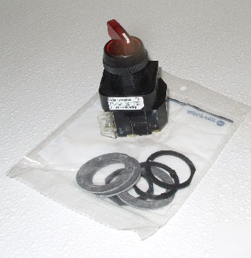 New allen bradley illuminated selector switch 800H * *